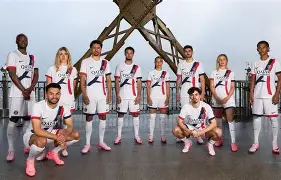 九游体育APP-包含从今夜阿斯顿维拉调整名单以备德甲到关键时刻巴黎圣日耳曼调整名单以备足总杯，纽约尼克斯加时末段止住颓势的词条