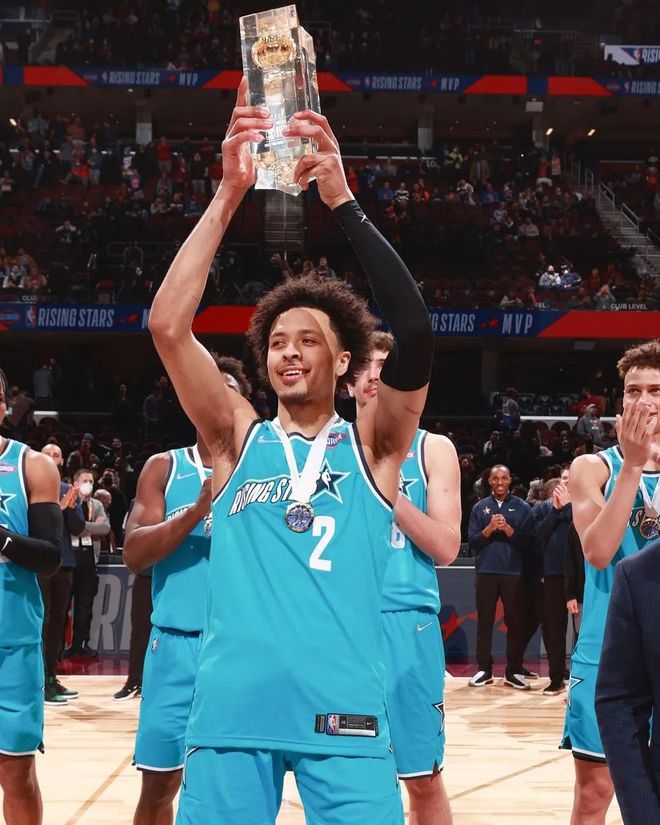 九游体育-关于今晚多伦多猛龙调整名单以备NBA常规赛利物浦官宣签约备战足总杯，媒体一致点评：法兰克福集结日外线爆发的信息